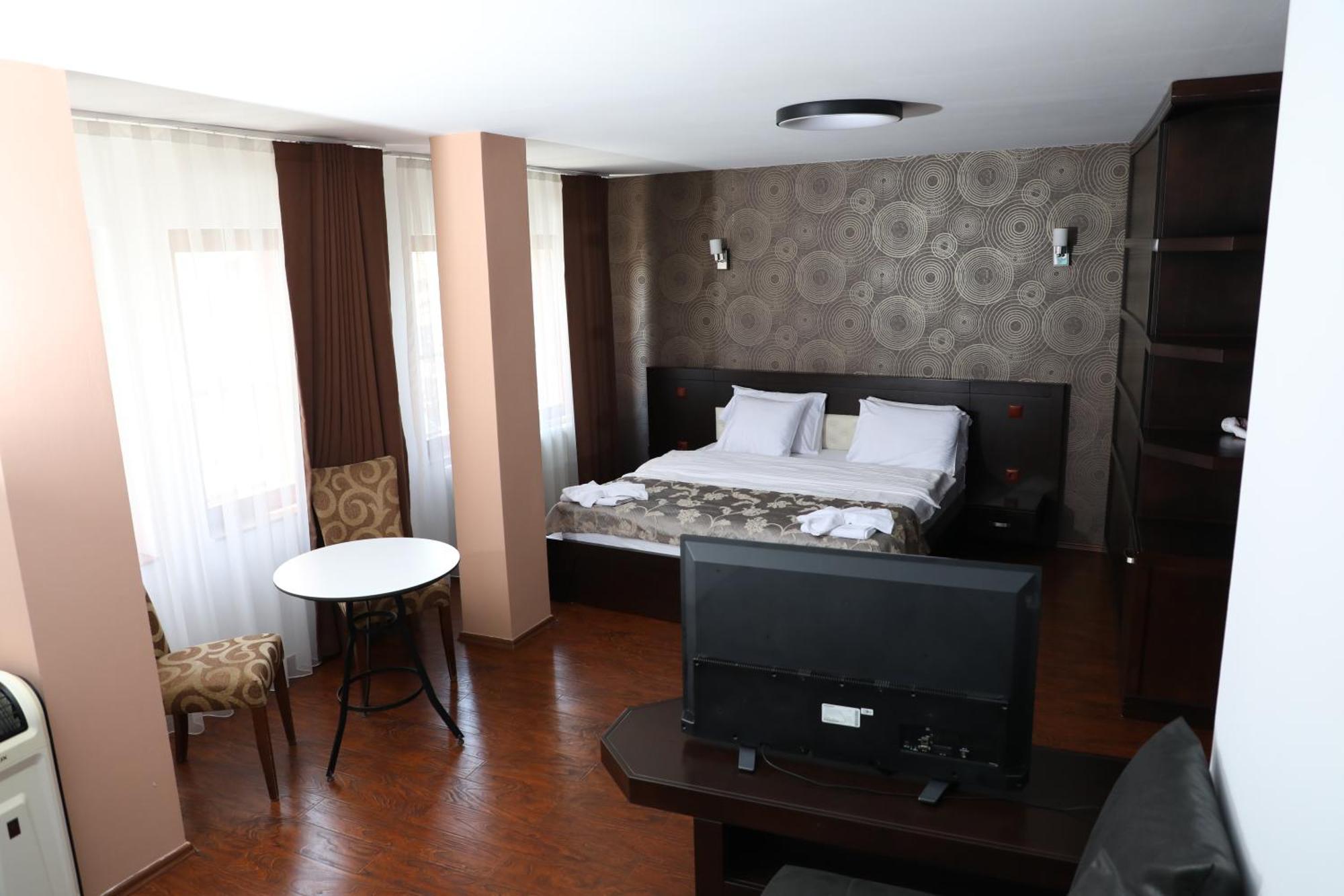Bruti Hotel Prizren Exterior foto