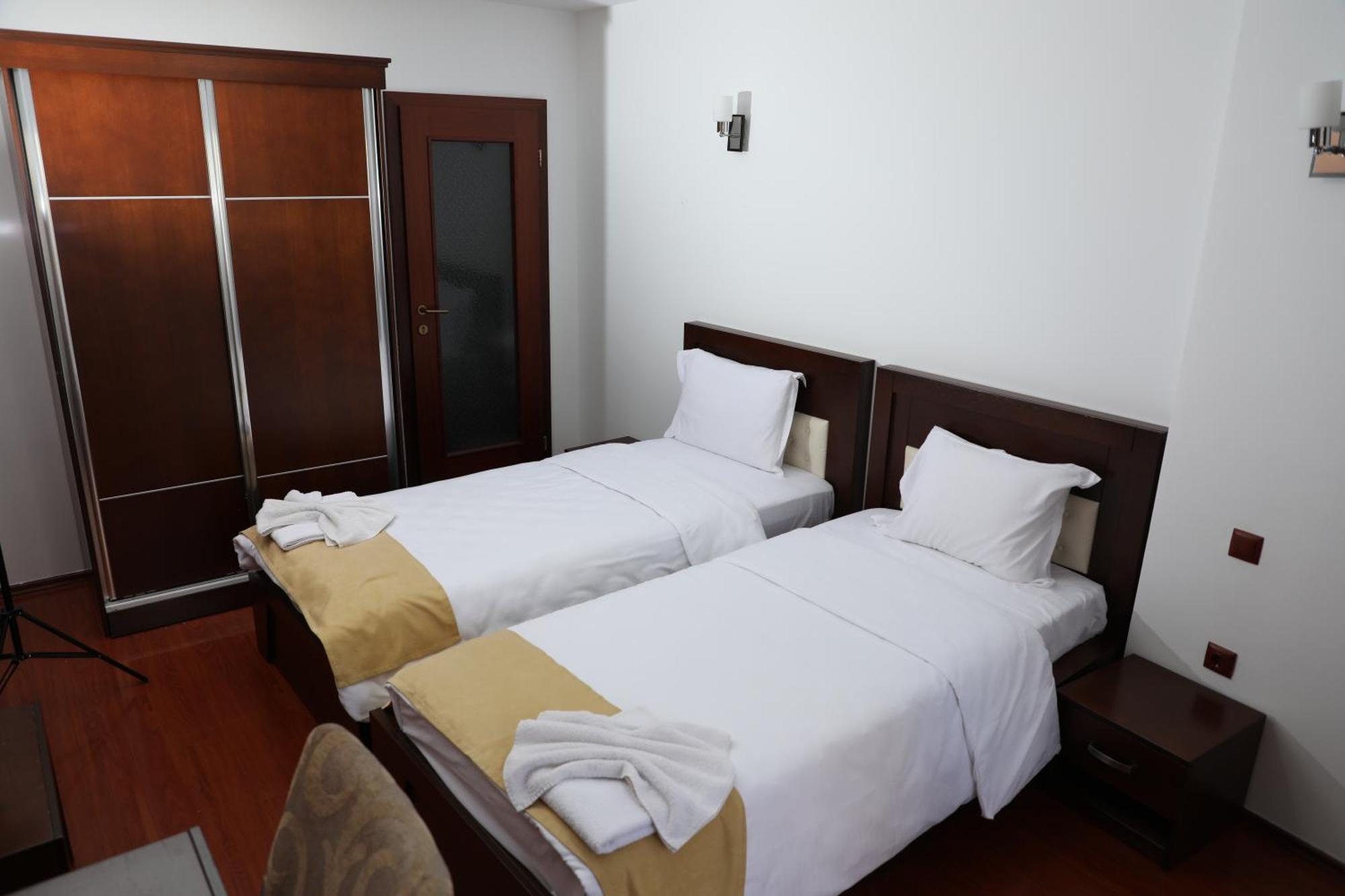 Bruti Hotel Prizren Exterior foto